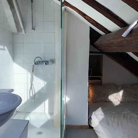 Cozy Mezzanine In The Heart Of Apartment *