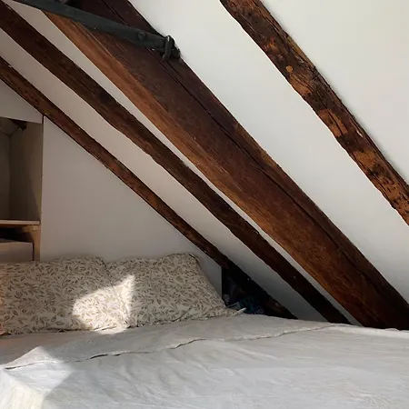 Cozy Mezzanine In The Heart Of Apartment
